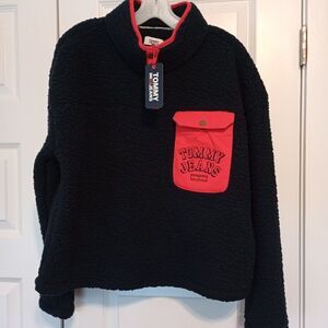 **NWT** Tommy Hilfiger Sherpa Pullover Unisex Size L